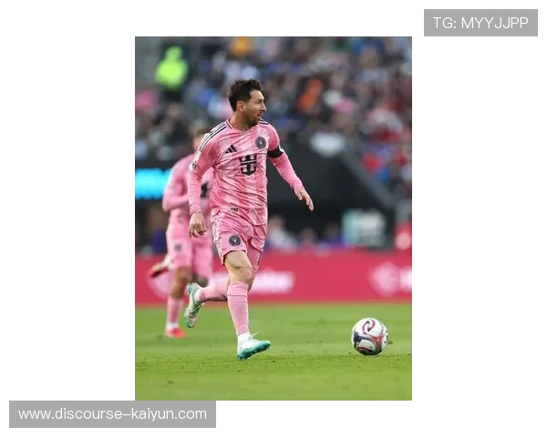 梅西加盟迈阿密国际后首次亮相赛场带队逆转胜利引爆美国足球热潮